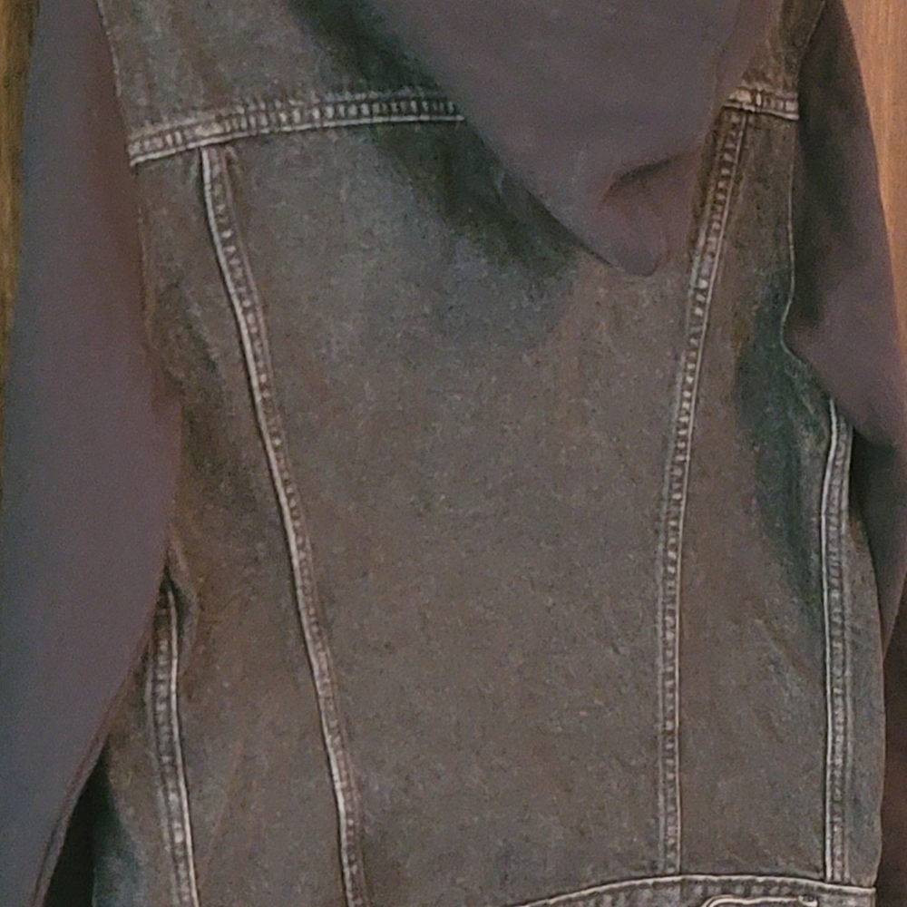 ***SOLD***Trucker Jacket - Picture 7 of 7
